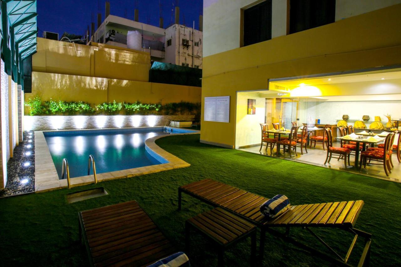 Golden Tulip Aqaba Otel Dış mekan fotoğraf